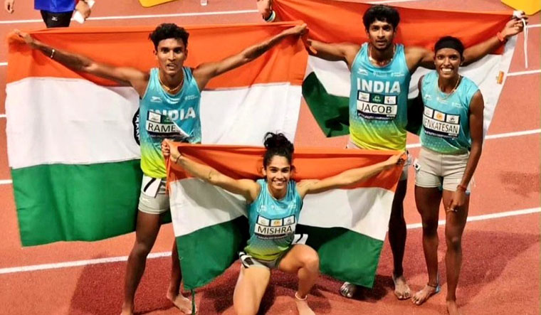India mixed relay team